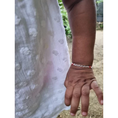 Lontai armband met rode kralen (baby) - 3