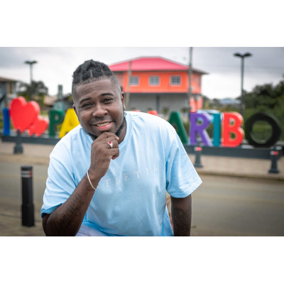 Surinaamse ring rode steen. Surinaamse sieraden. Surinaamse ring.